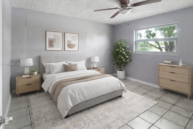 Building Photo - 3241 NW 40th St