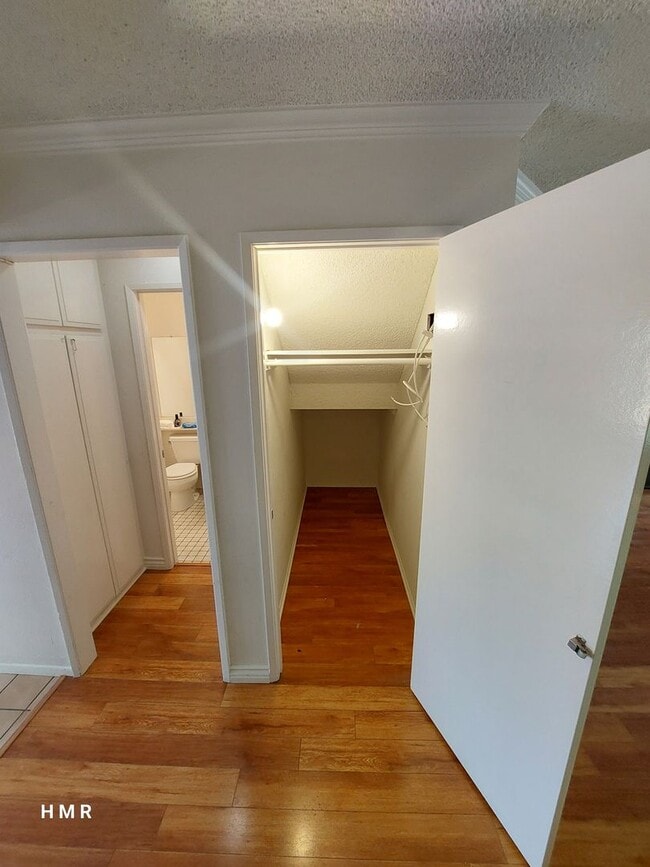 Building Photo - 3 bedrooms 3 baths in San Dimas Glenwood T...
