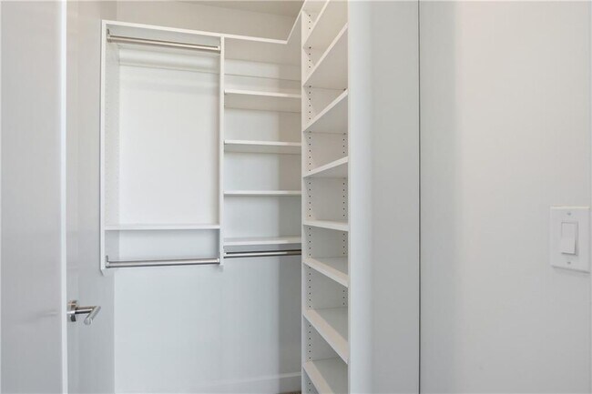 Building Photo - 1820 Peachtree St NW