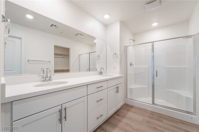 Building Photo - 1027 Gentle Swan