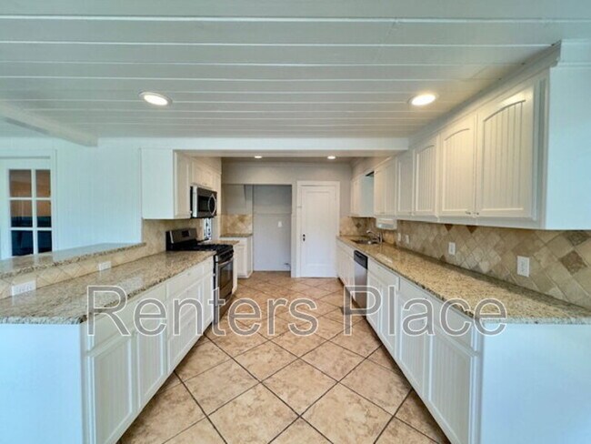 Building Photo - 4131 S Madison Pl