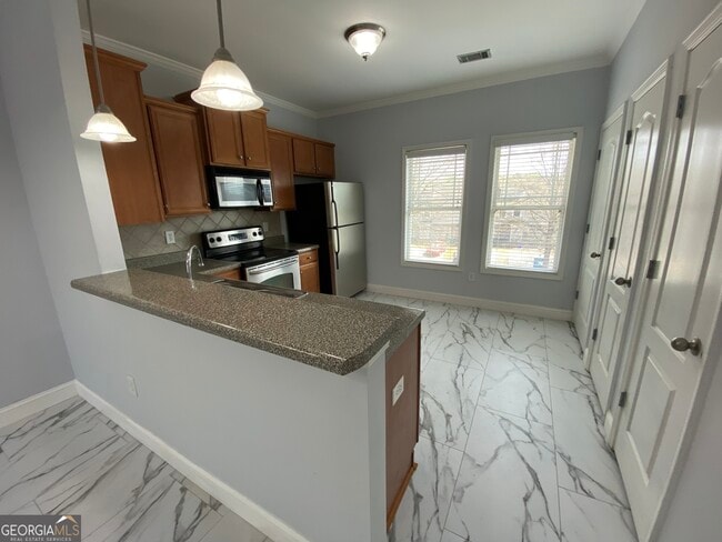 Building Photo - 417 Whitehall Rd