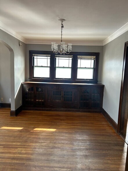 Building Photo - 3923 Upton Ave N