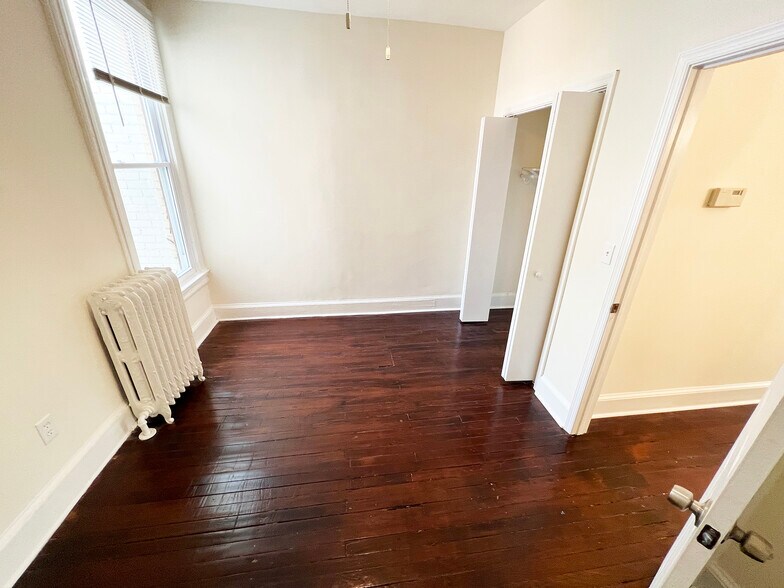 Building Photo - 3127 11th St NW