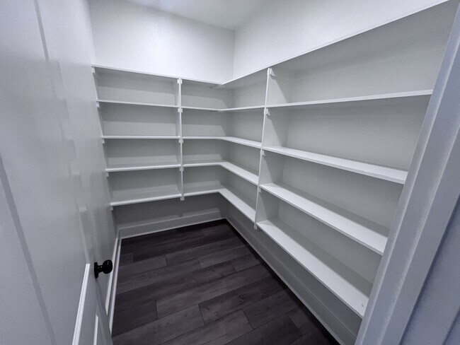 Building Photo - 8817 Stillwater Rd