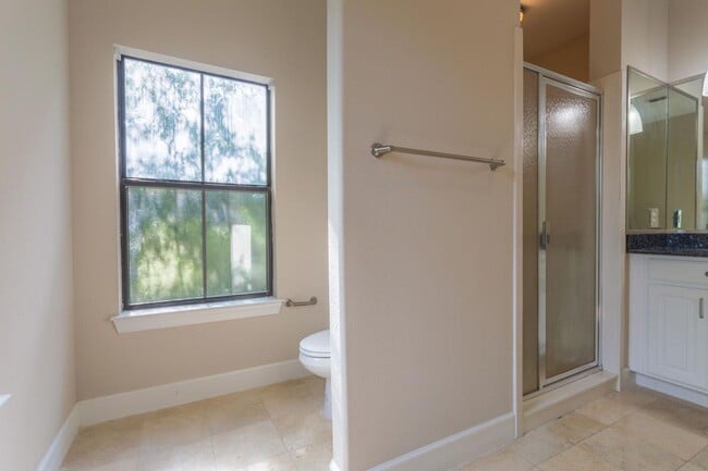 Building Photo - 114 Haven Cir