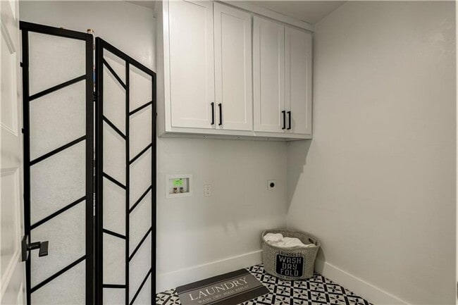 Building Photo - 3 Bed 2.5 Bath 1 Car Garage Built New 2021 in Gatewood Addition
