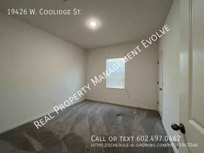 Building Photo - 19426 W Coolidge St