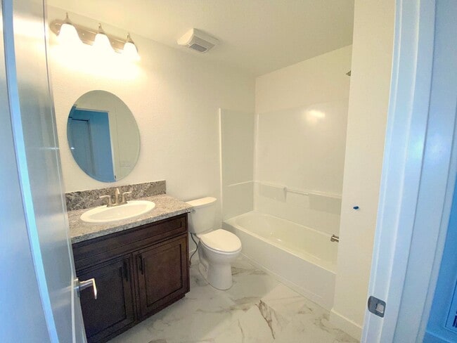Building Photo - 1228 Wild Oak Ct