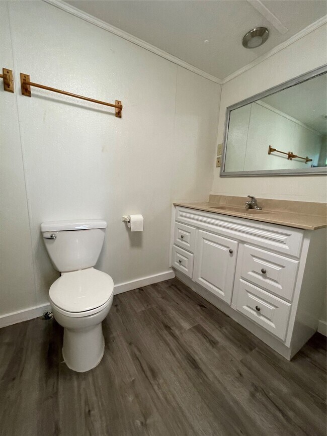 Building Photo - 110 20th St