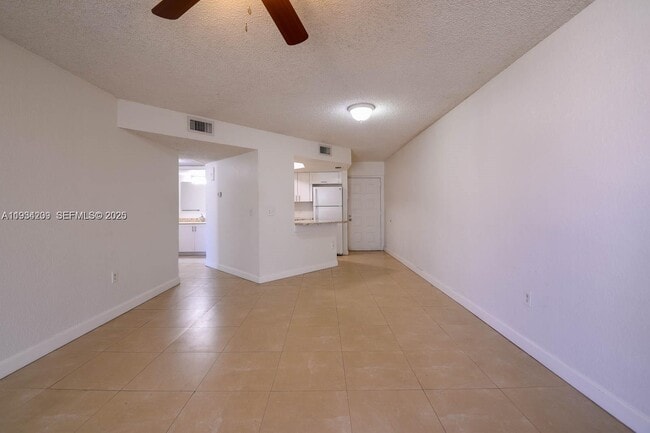 Building Photo - 8215 Lake Dr