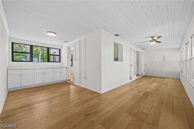 Building Photo - 1442 Olmeda Way
