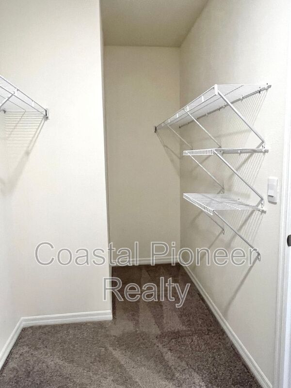 Building Photo - 17506 Canopy Pl