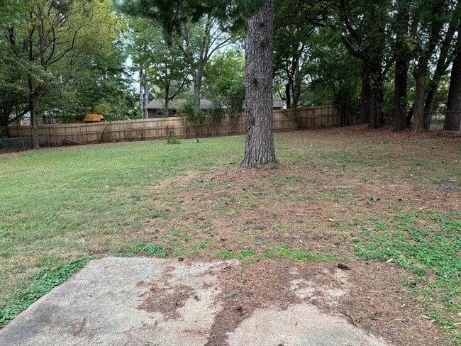 Building Photo - 01735