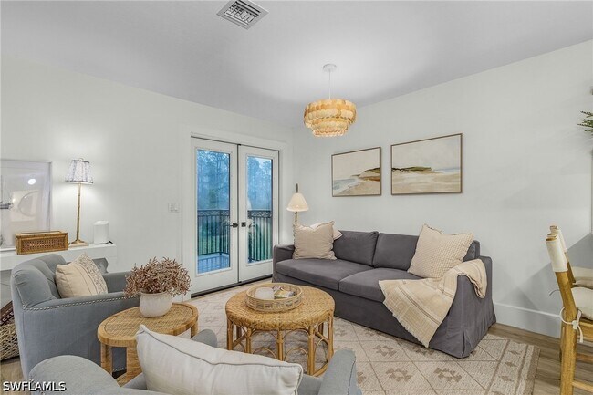 Building Photo - 6155 Standing Oaks Ln