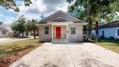 Building Photo - 2220 Flesher Ave