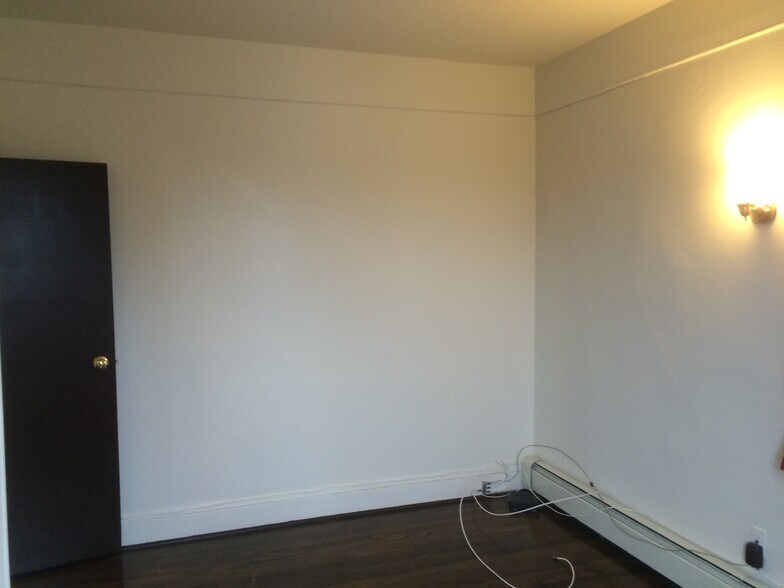 Building Photo - 86 Edgewood Ave