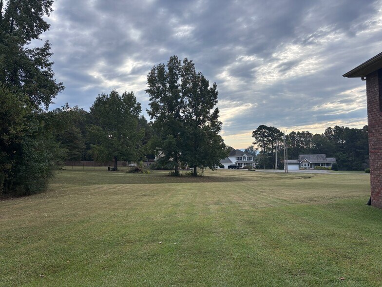 Building Photo - 157 Eagle Dr