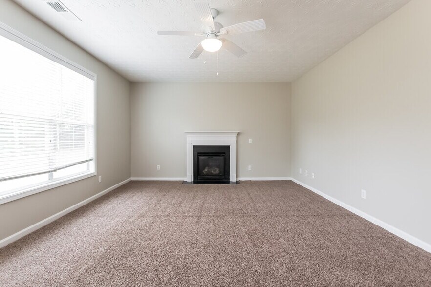 Building Photo - 123 Silver Arrow Cir