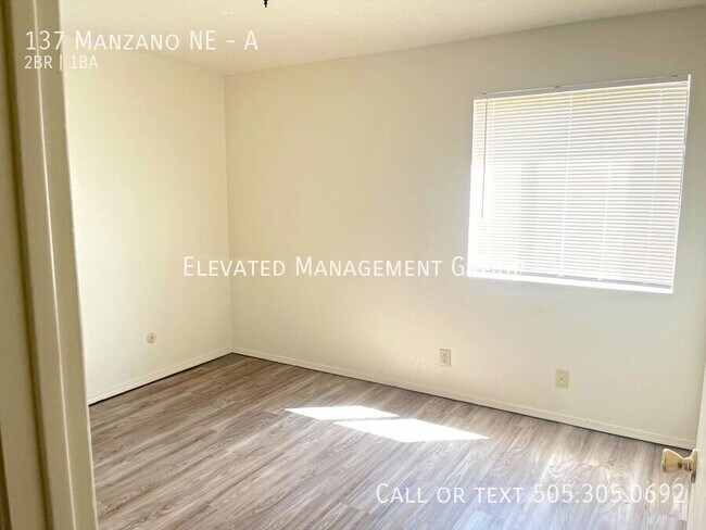 Building Photo - 137 Manzano St NE