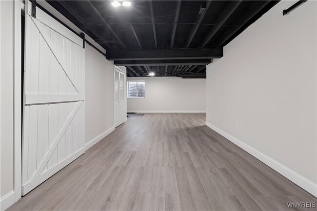 Building Photo - 32 Florence Ln