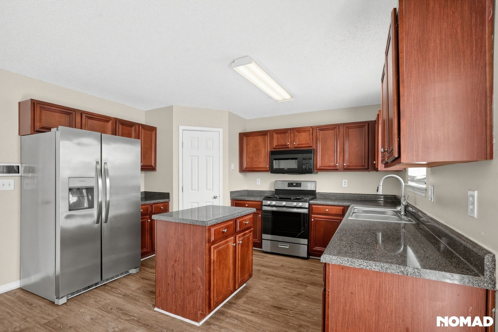 Building Photo - 3693 Arminto Dr
