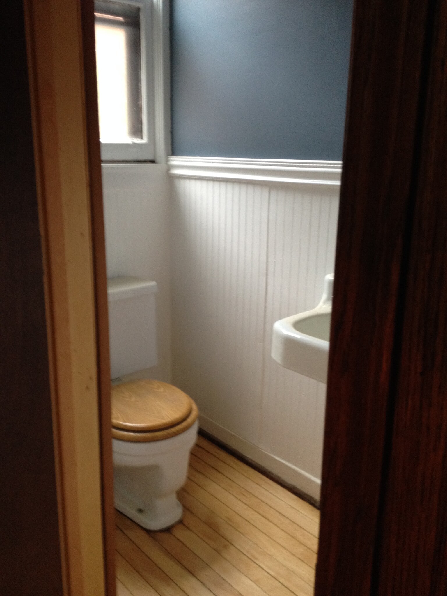 Building Photo - 7228 N Rogers Ave