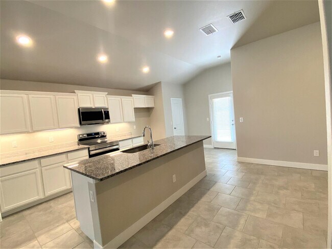 Building Photo - 13806 Avenue Q