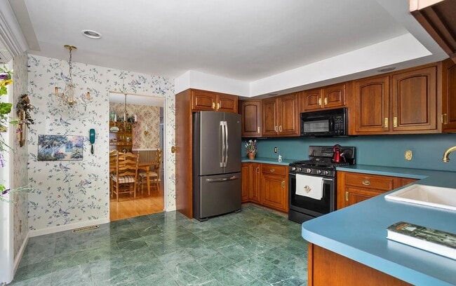 Building Photo - 3847 Quakerbridge Rd