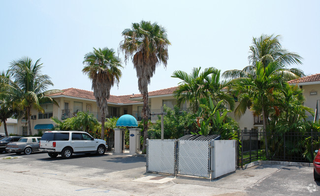 Building Photo - Palm Key Apartments