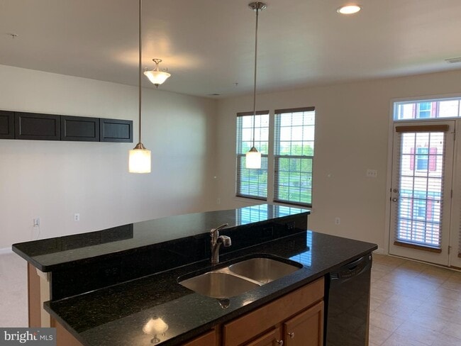 Building Photo - 21564 Romans Dr