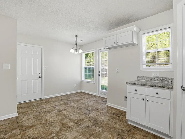 Building Photo - Earn Wealth While Leasing - Like a Homeowner - Lease to Own