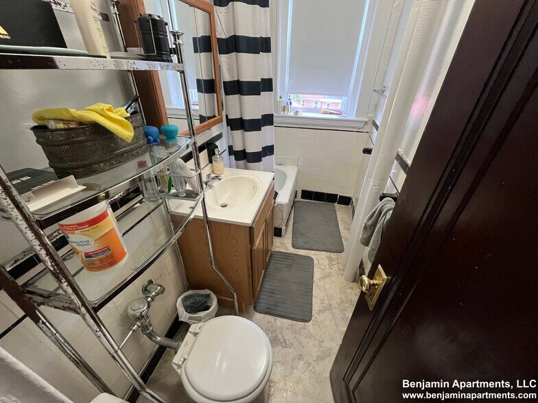 Building Photo - 1800 Commonwealth Ave