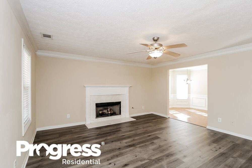 Building Photo - 271 McClure Dr