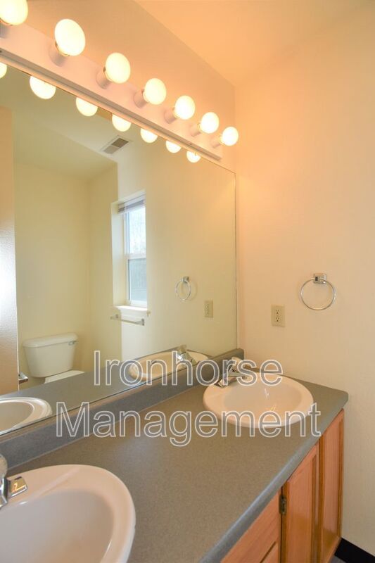Building Photo - 2411 Wheeler Dr