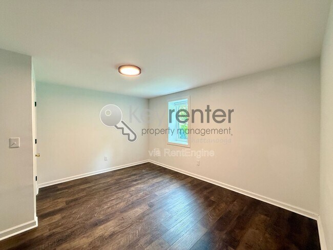 Building Photo - 4910 Bal Harbor Dr
