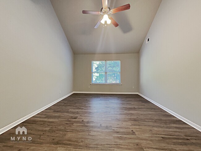 Building Photo - 3088 Rosewalk Dr