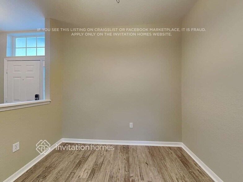 Building Photo - 3652 Sandhill Crane Dr