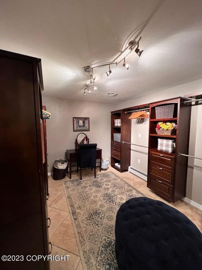 Building Photo - Furnished Executive Property In South Anchorage!