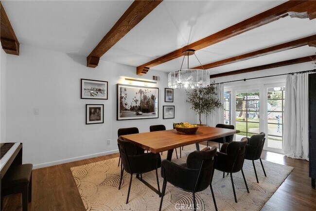 Building Photo - 23936 Nomar St