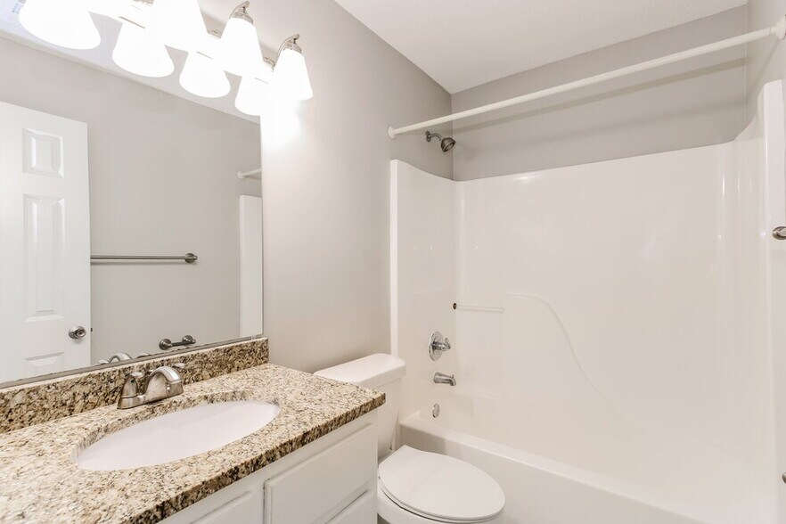 Building Photo - 2792 Shady Well