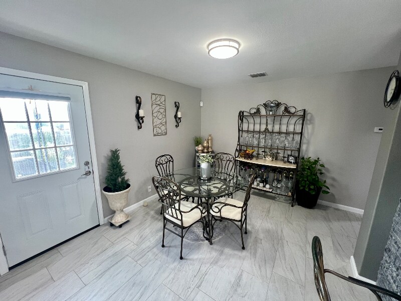 Building Photo - 6947 Lunar Way