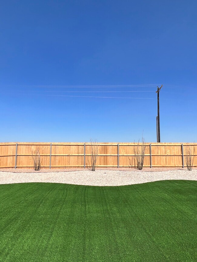 Building Photo - 1207 Bajada St.