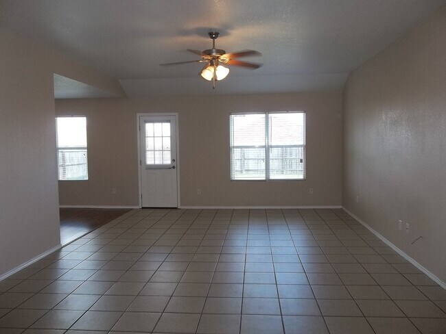 Building Photo - 3 BEDROOMS, BELTON ISD
