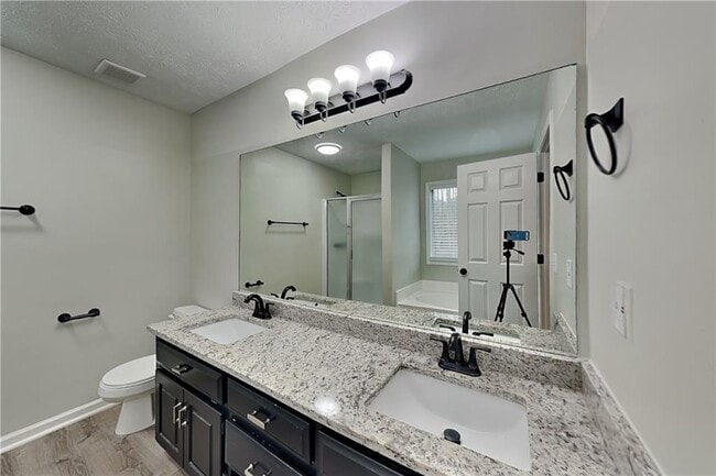 Building Photo - 255 Valley Brook Dr