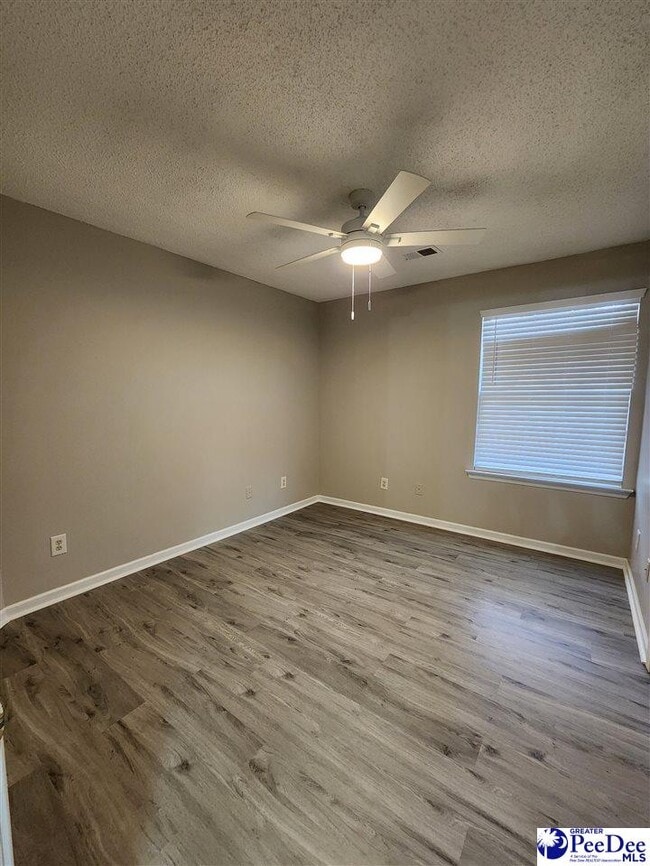 Building Photo - 2125 Sanderling Dr