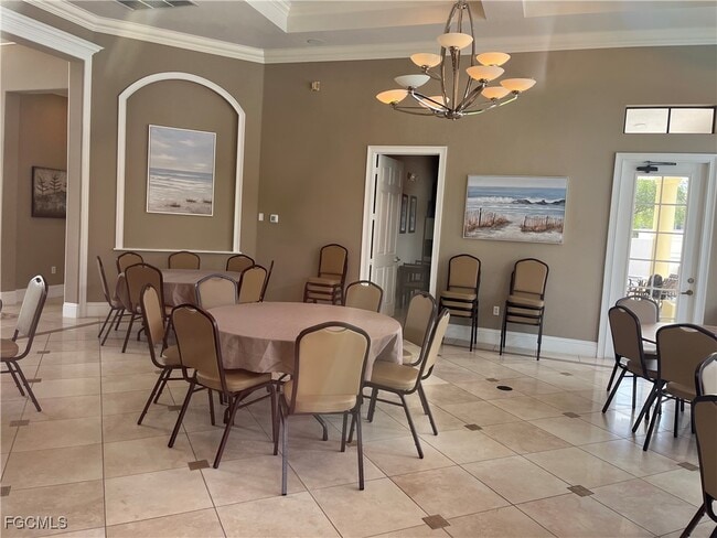 Building Photo - 9453 Montebello Way