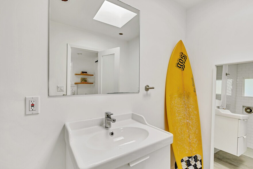 Bathroom 1 - 718 Vernon Ave