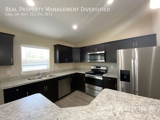 Building Photo - 16767 SW 21st Terrace Rd