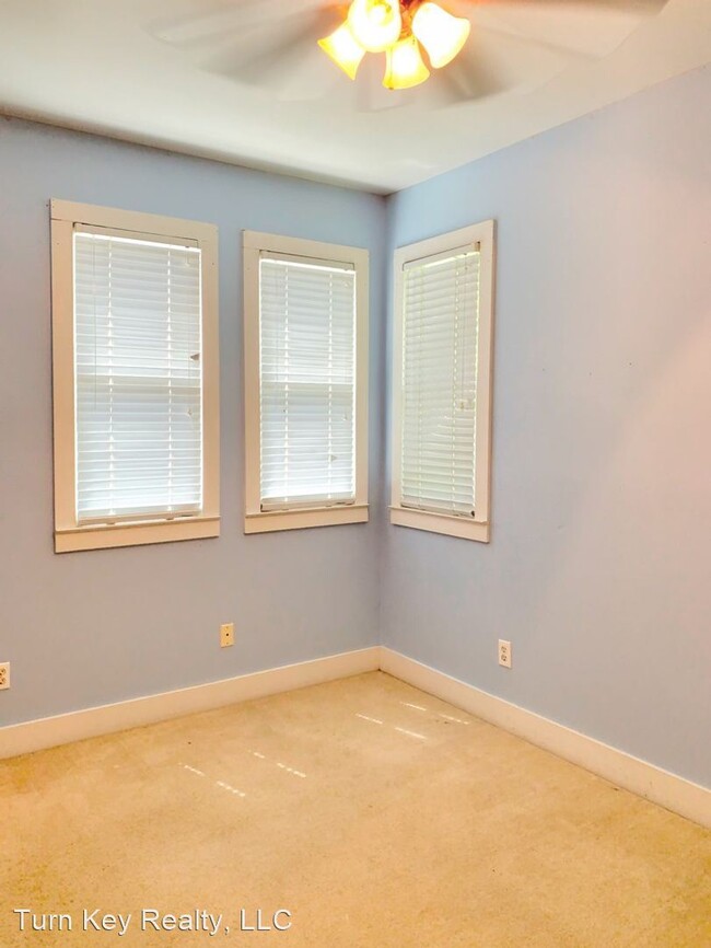 Building Photo - 3 br, 3.5 bath House - 86 North Hollow Alley